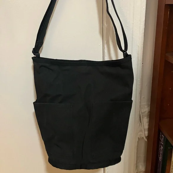 Everlane Lantern Bag - Picture 2 of 3